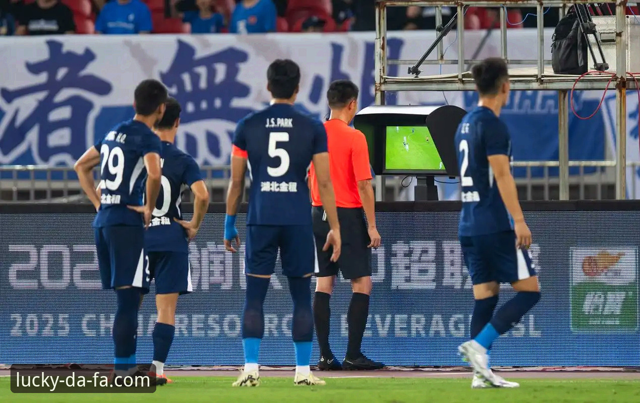 青岛海牛3-1爆冷击败上海海港，这场中超比赛如何改变格局？